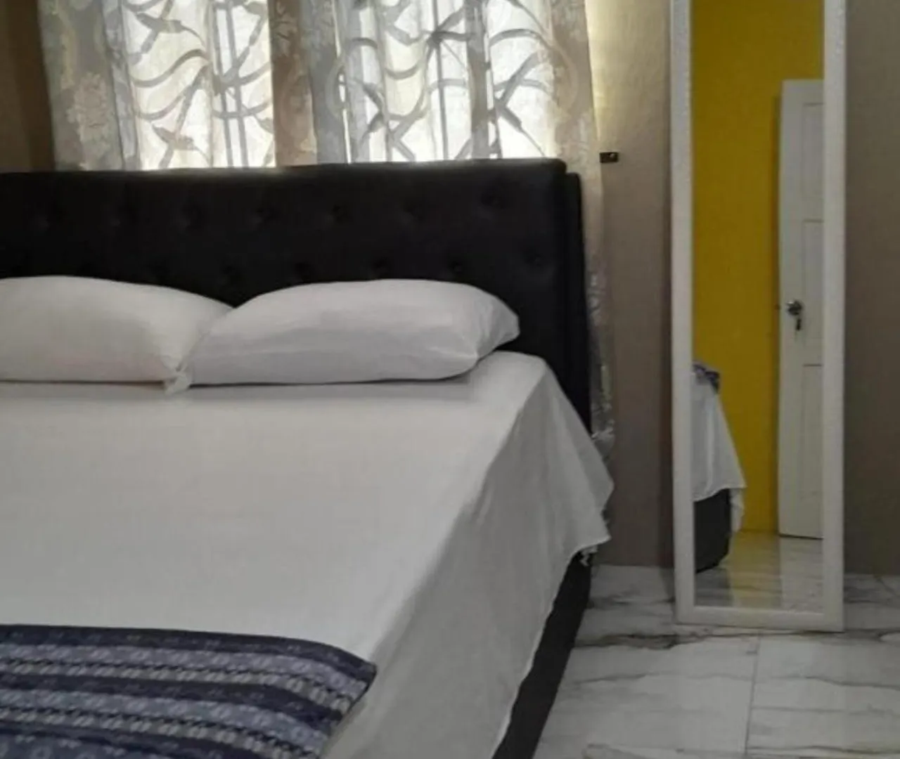 Apartment Vacation Suite Portmore