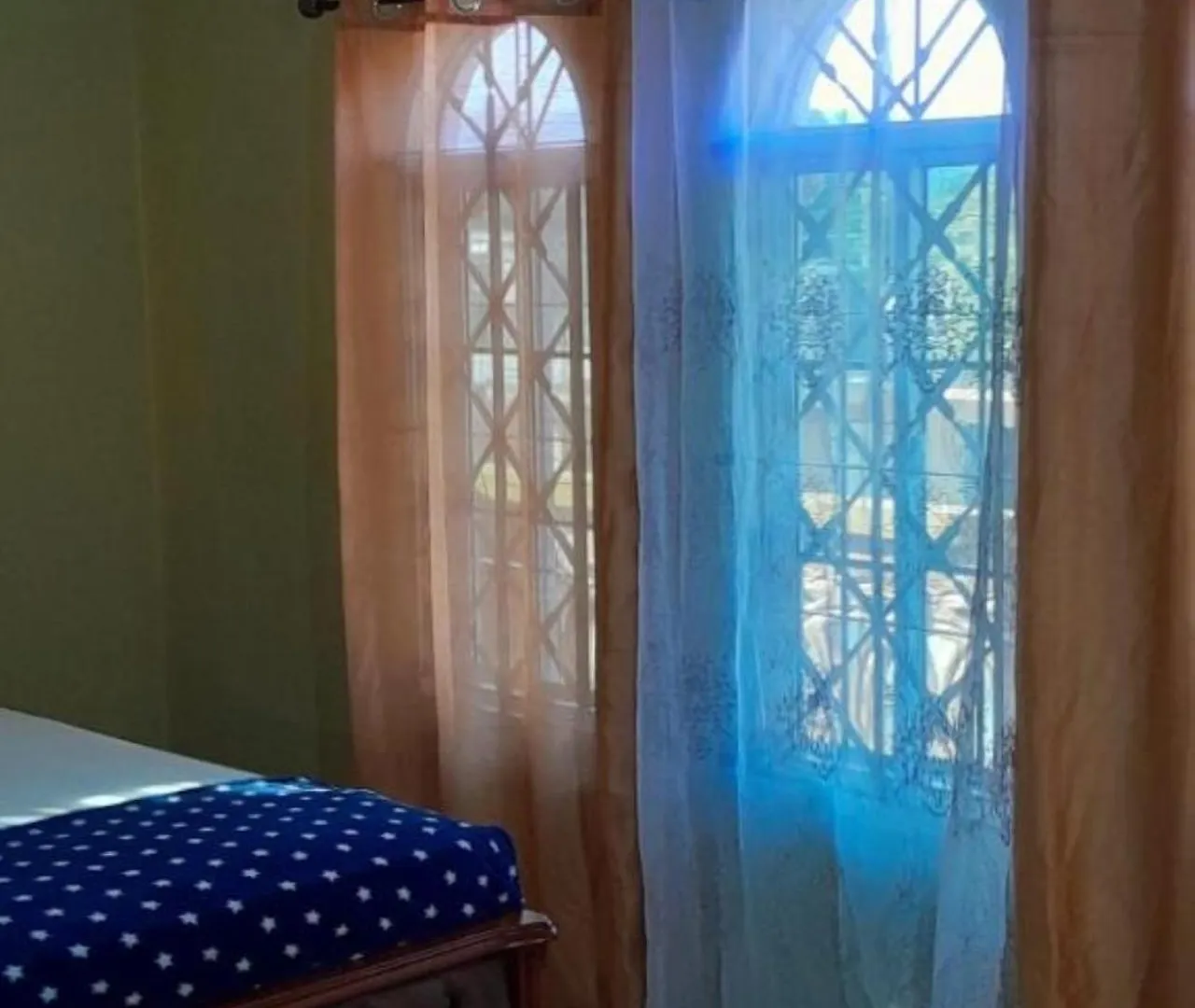 Vacation Suite Portmore Apartment