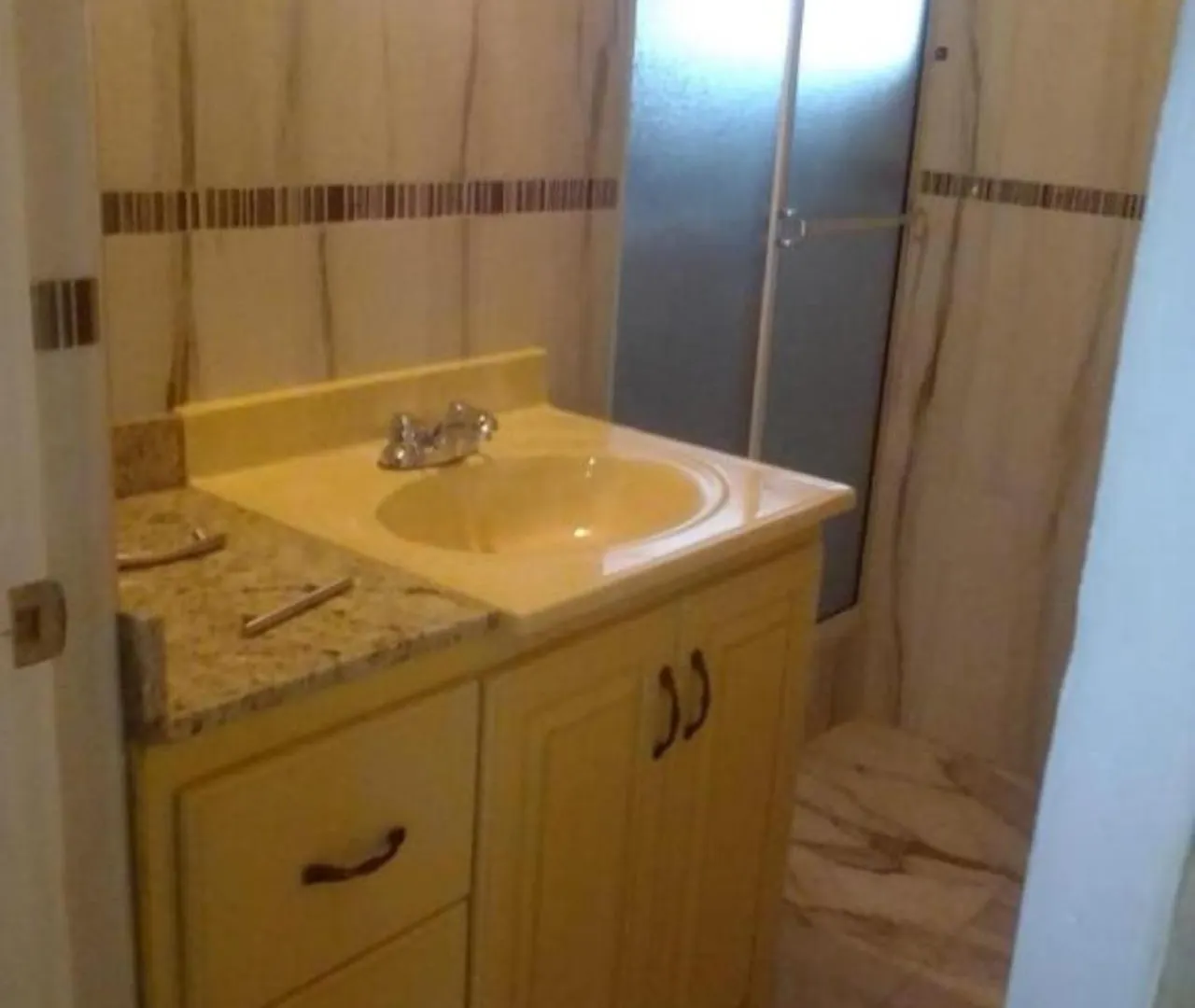 Vacation Suite Portmore Apartment
